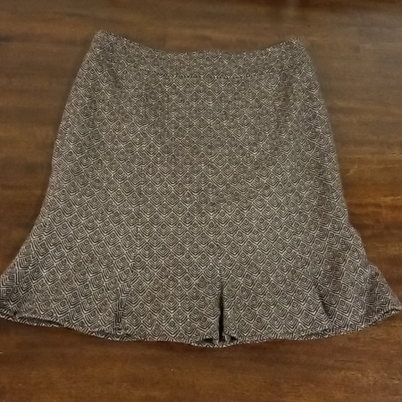 Gorgeous Nanette Lepore wool trumpet skirt sz 6 - Picture 3 of 9